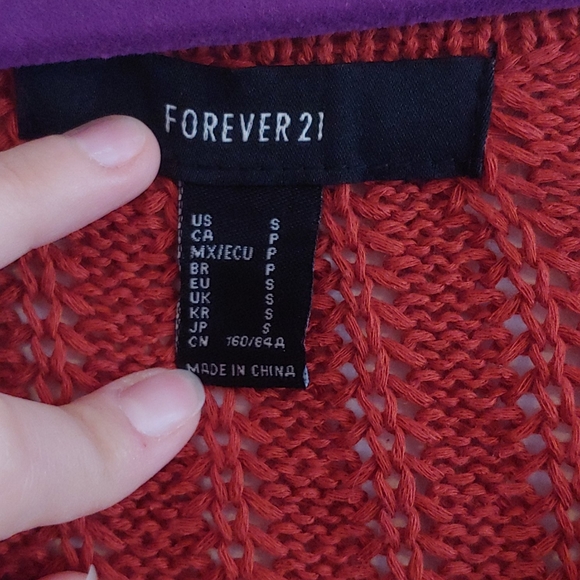 Open-knit cropped sweater - Picture 4 of 8